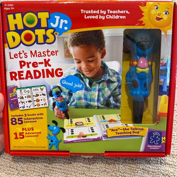 Hot Dots Jr Prek Reading Interactive Booklets and Pen - Picture 1 of 7
